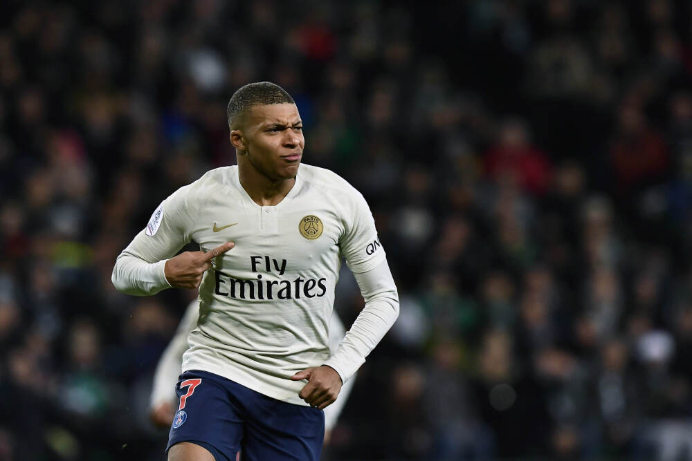 神秘人士捐赠美军9亿元发工资，身份揭晓，美政府停摆致资金告急